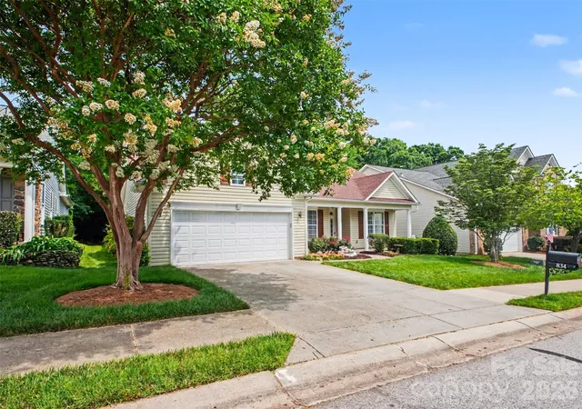2nd image of 834 Platinum Dr, Fort Mill, SC 29708 | MLS# 4382795