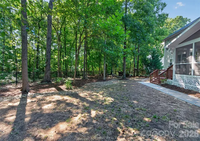Photo 2 of Single family home for sale at 203 Elven Ct, Waxhaw, NC 28173 | MLS# 4382799 | Listing updated on 2026-09-23