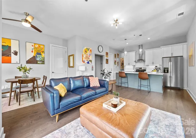 2nd image of 501 E 37th St #H, Charlotte, NC 28205 | MLS# 4382804