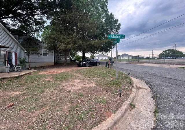 4th image of 317 S Yates St, Gastonia, NC 28052 | MLS# 4382832
