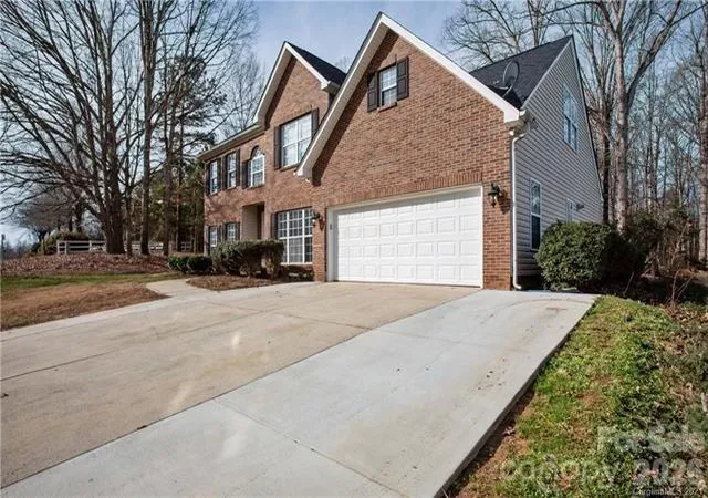 2nd image of 815 Knightsbridge Rd, Fort Mill, SC 29708 | MLS# 4382869