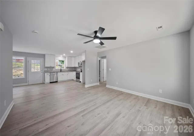 Photo 3 of Single family home for sale at 303 W 9th Street, Kannapolis, NC 28081 | MLS# 4382873 | Listing updated on 2026-08-12