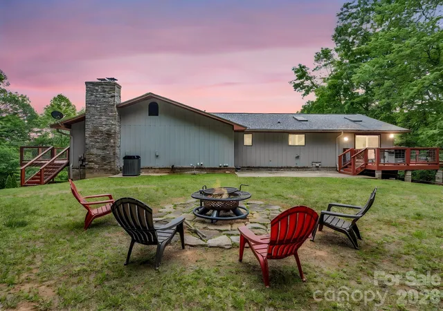 Photo 2 of Single family home for sale at 656 Cashiers Valley Rd, Brevard, NC 28712 | MLS# 4382914 | Listing updated on 2026-08-26