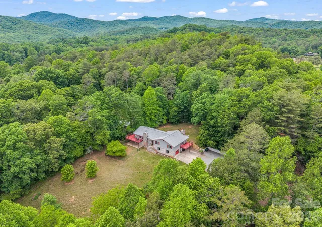 Photo 36 of Single family home for sale at 656 Cashiers Valley Rd, Brevard, NC 28712 | MLS# 4382914 | Listing updated on 2026-08-26