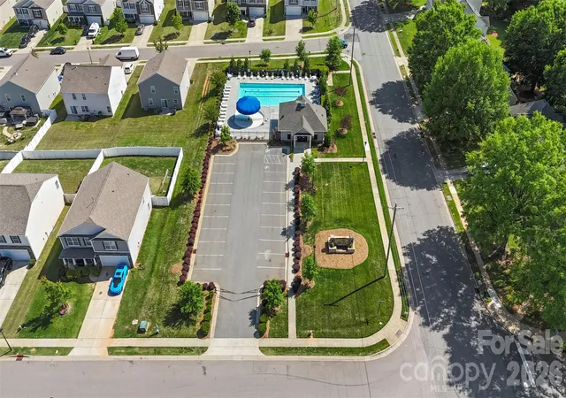 25th image of 7923 Shiny Meadow Ln, Charlotte, NC 28215 | MLS# 4383016