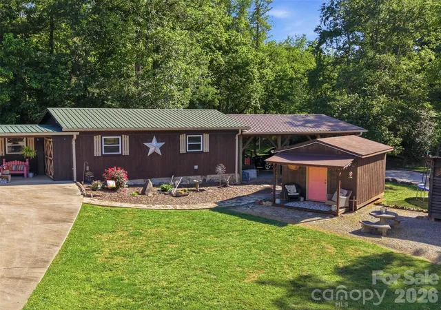 Photo 48 of Single family home for sale at 176 + 174 Oak Holw Rd, Union Grove, NC 28689 | MLS# 4383053 | Listing updated on 2026-08-28