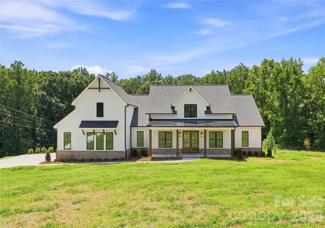 Photo 1 of Single family home for sale at 9745 Flowes Store Rd, Midland, NC 28107 | MLS# 4383070 | Listing updated on 2026-08-18
