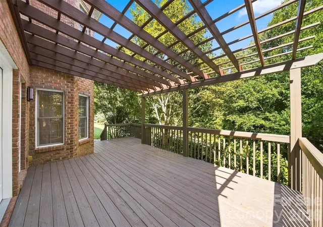 Photo 3 of Single family home for sale at 381 Lake Forest Dr, Taylorsville, NC 28681 | MLS# 4383134 | Listing updated on 2026-09-28