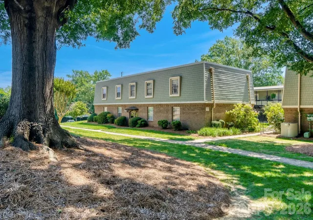 3rd image of 2610 Park Rd #B, Charlotte, NC 28209 | MLS# 4383163