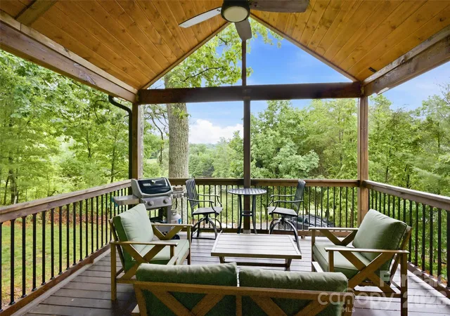 Photo 3 of Single family home for sale at 211 Wimbledon Ct, Leicester, NC 28748 | MLS# 4383171 | Listing updated on 2026-09-14