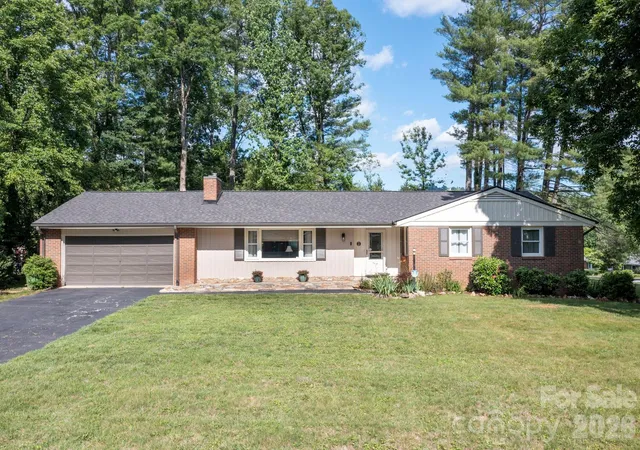 Homes for sale in Asheville, NC | 1 Oakwilde Dr, Asheville, NC 28803 | MLS# 4383172