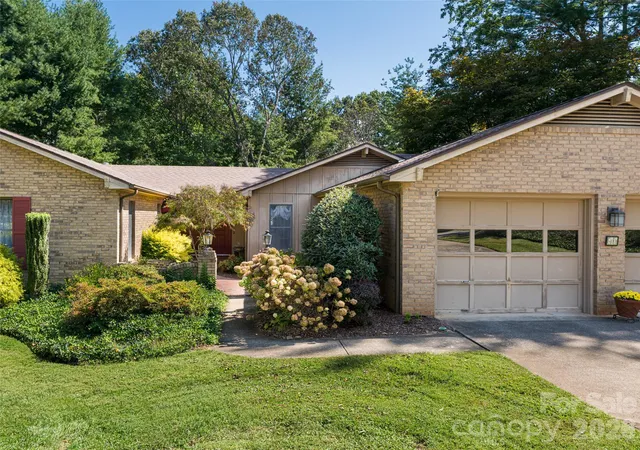 5th image of 40 Applecross Rd, Weaverville, NC 28787 | MLS# 4383217