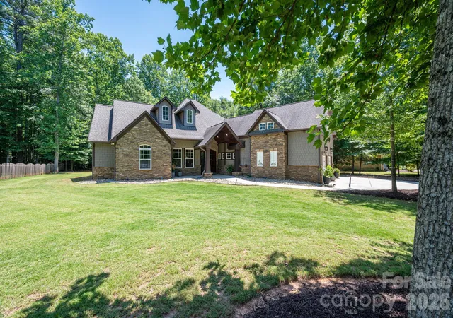Photo 2 of Single family home for sale at 489 Evergreen Rd, Clover, SC 29710 | MLS# 4383228 | Listing updated on 2026-10-12