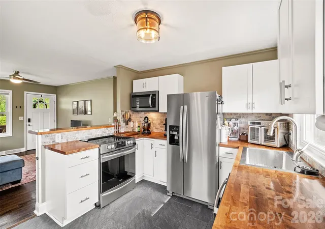 Single family home for sale at 708 Prince Dr, Hendersonville, NC 28791 | MLS# 4383247