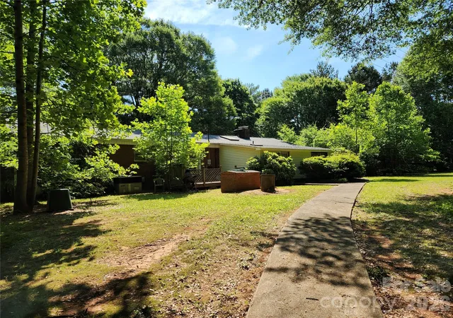 Homes for sale in Lincolnton, NC | 3136 Philadelphia Church Rd, Lincolnton, NC 28092 | MLS# 4383332