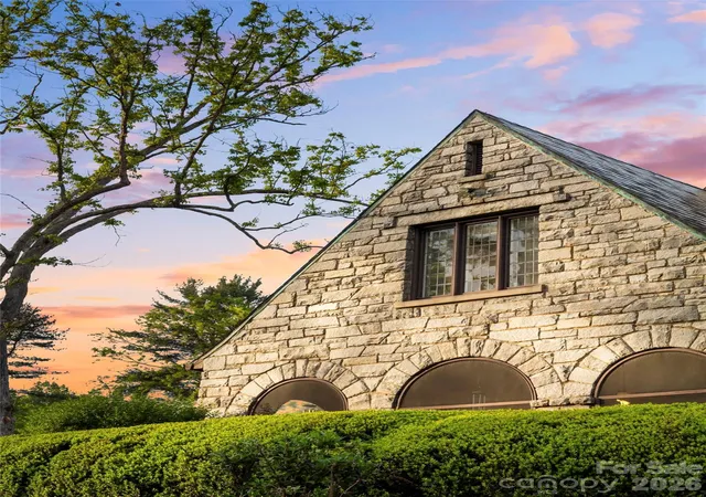 5th image of 436 Vanderbilt Rd, Asheville, NC 28803 | MLS# 4383346