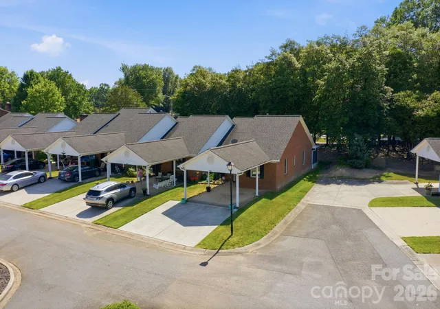Photo 1 of Townhouse for sale at 19980 Oak Leaf Cir, Cornelius, NC 28031 | MLS# 4383393 | Listing updated on 2026-08-25