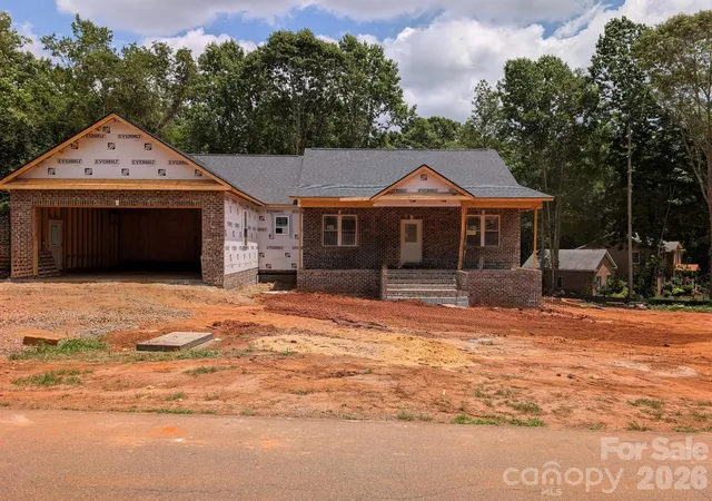 1st image of 1895 Knolls Dr, Newton, NC 28658 | MLS# 4383402