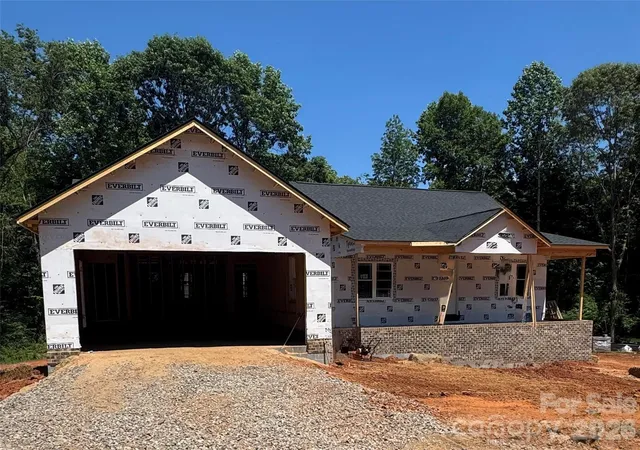 5th image of 1895 Knolls Dr, Newton, NC 28658 | MLS# 4383402