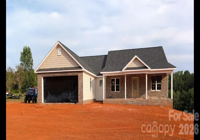 10th image of 1895 Knolls Dr, Newton, NC 28658 | MLS# 4383402