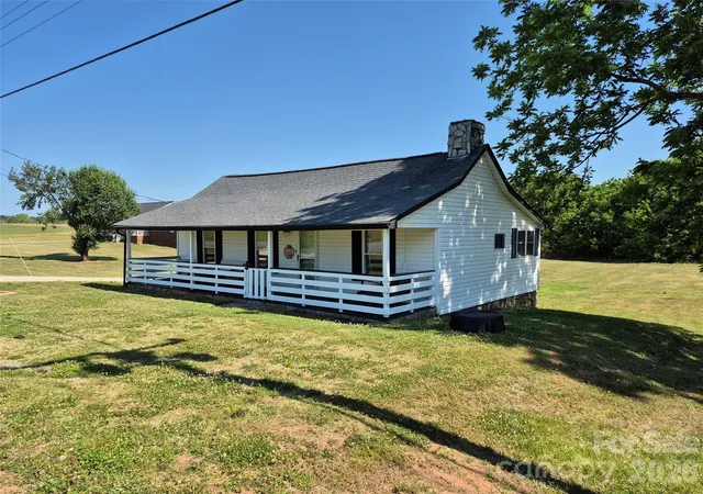 Homes for sale in Vale, NC | 4438 Reepsville Rd, Vale, NC 28168 | MLS# 4383422