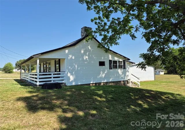 Homes for sale in Vale, NC | 4438 Reepsville Rd, Vale, NC 28168 | MLS# 4383422