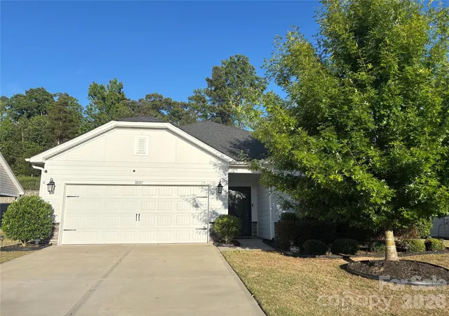 Homes for sale in Charlotte, NC | 8807 Pennegrove Cir, Charlotte, NC 28214 | MLS# 4383425