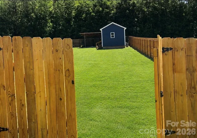 Photo 4 of Sale Pending at 219 Sundial Dr, Lexington, NC 27295 | MLS# 4383429 | Listing updated on 2026-08-22