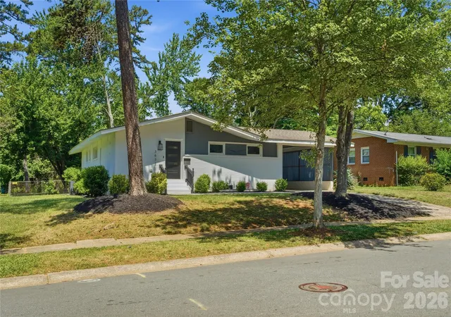 Photo 2 of Single family home for sale at 3633 Rosehaven Dr, Charlotte, NC 28205 | MLS# 4383444 | Listing updated on 2026-09-13
