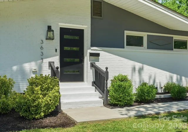 Photo 3 of Single family home for sale at 3633 Rosehaven Dr, Charlotte, NC 28205 | MLS# 4383444 | Listing updated on 2026-09-16