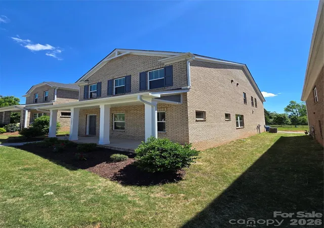 Photo 3 of Single family home for sale at 1221 Colgher St, Charlotte, NC 28227 | MLS# 4383446 | Listing updated on 2026-09-27