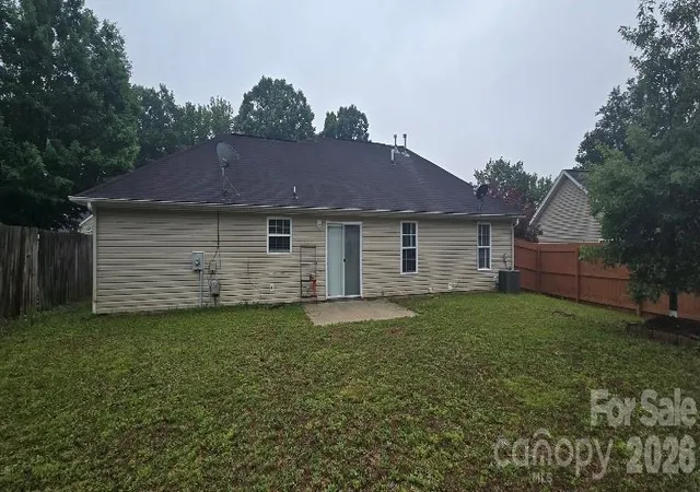 4th image of 5751 Justins Forest Dr, Charlotte, NC 28212 | MLS# 4383461