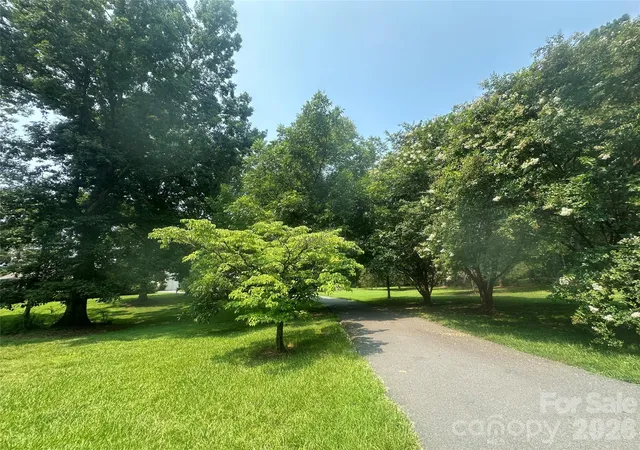 Photo 2 of Single family home for sale at 3250 Mount Pleasant Rd S, Concord, NC 28025 | MLS# 4383508 | Listing updated on 2026-09-07
