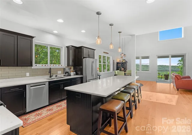 5th image of 852 Marshall Ridge Rd, Hendersonville, NC 28792 | MLS# 4383517