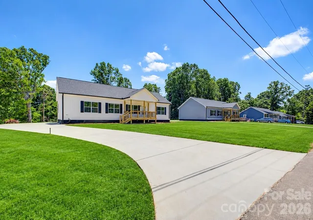 Photo 1 of Single family home for sale at 111 Sarah Ave, Newton, NC 28658 | MLS# 4383528 | Listing updated on 2026-09-23