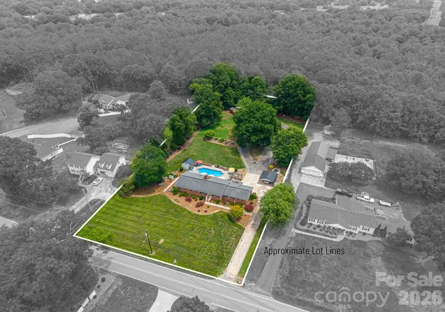 Homes for sale in Cherryville, NC | 403 W Old Post Rd, Cherryville, NC 28021 | MLS# 4383564