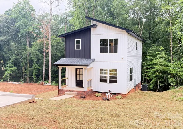 Photo 1 of Single family home for sale at 345 Rumple St, Troutman, NC 28166 | MLS# 4383606 | Listing updated on 2026-09-22
