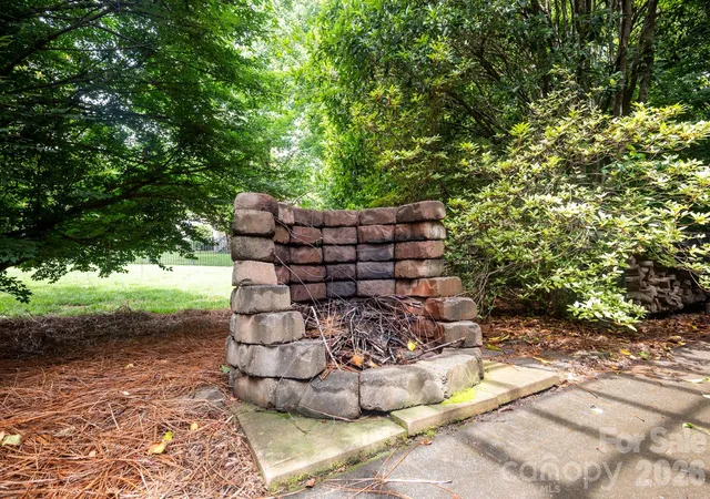 2nd image of 837 Shetland Pl Nw, Concord, NC 28027 | MLS# 4383622