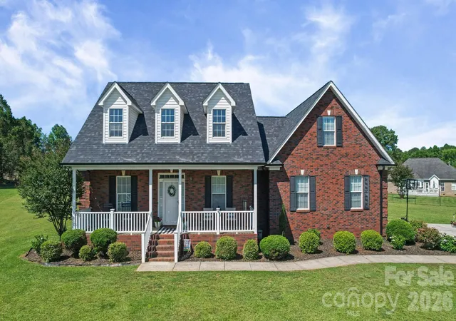 Photo 3 of Single family home for sale at 2318 Cardinal Ridge Ln, Wingate, NC 28174 | MLS# 4383638 | Listing updated on 2026-09-13