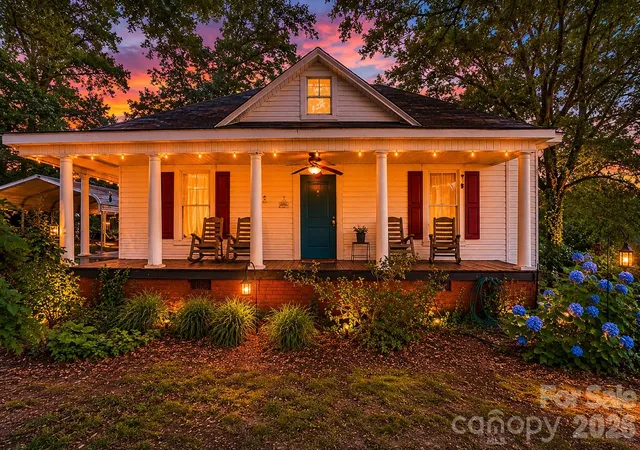 Photo 1 of Single family home for sale at 1815 Hemlock Ave, Gastonia, NC 28054 | MLS# 4383647 | Listing updated on 2026-09-25