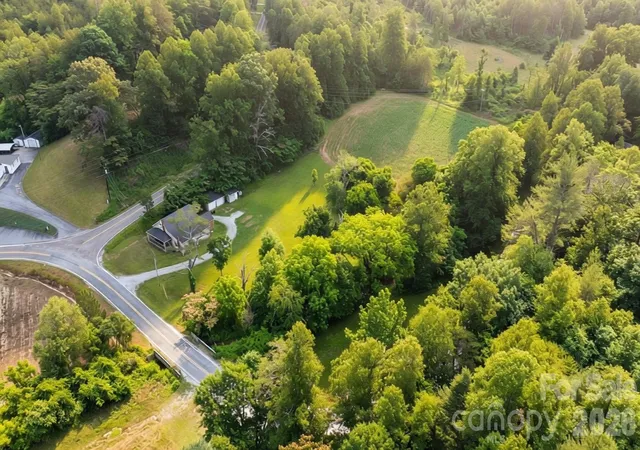 Homes for sale in Lenoir, NC | 2970 Zacks Fork Rd, Lenoir, NC 28645 | MLS# 4383651