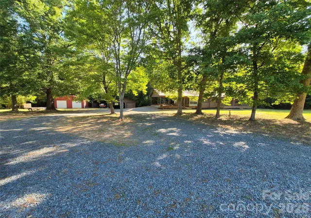 Photo 5 of Single family home for sale at 390 Low Water Brg Rd, Troy, NC 27371 | MLS# 4383693 | Listing updated on 2026-08-31
