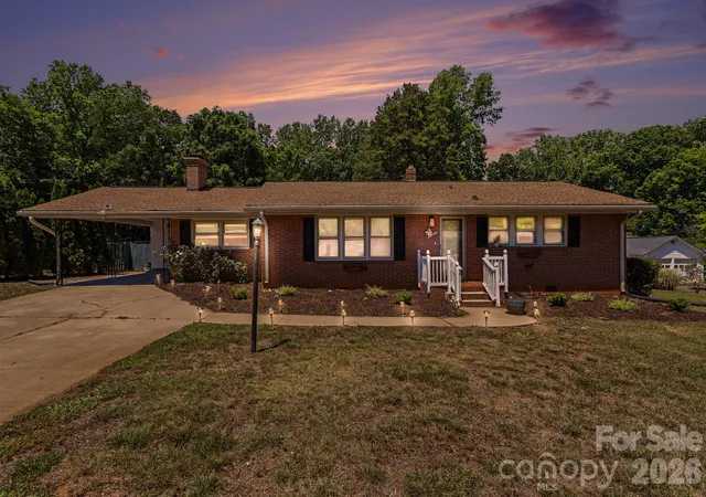 Homes for sale in Salisbury, NC | 1210 Edgedale Dr, Salisbury, NC 28144 | MLS# 4383729