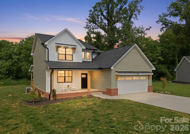 Photo 1 of Single family home for sale at 1906 Maius Dr, Conover, NC 28613 | MLS# 4383738 | Listing updated on 2026-06-12