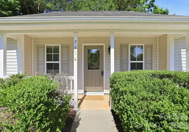 2nd image of 7616 Silver Arrow Dr, Charlotte, NC 28273 | MLS# 4383749
