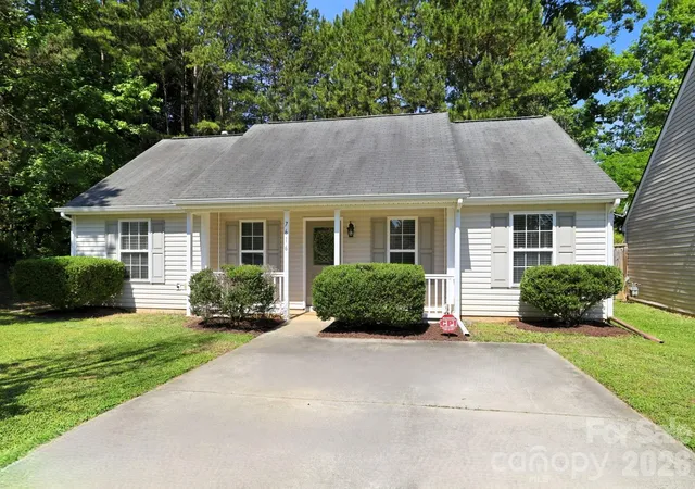 1st image of 7616 Silver Arrow Dr, Charlotte, NC 28273 | MLS# 4383749