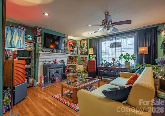 5th image of 200 Falls St, Morganton, NC 28655 | MLS# 4383767