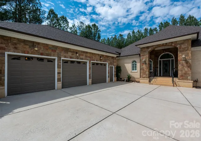 Homes for sale in Rock Hill, SC | 1385 Indigo Ct, Rock Hill, SC 29730 | MLS# 4383781