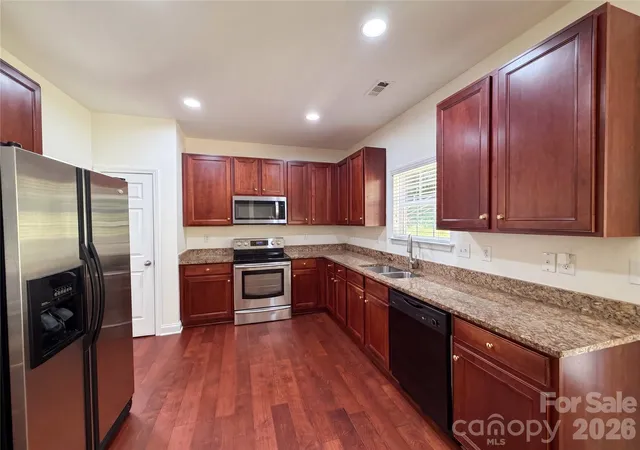Photo 2 of Single family home for sale at 10050 Montrose Dr Nw, Charlotte, NC 28269 | MLS# 4383800 | Listing updated on 2026-08-27
