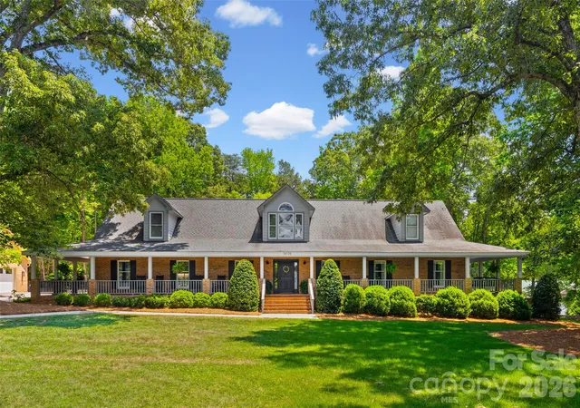 Homes for sale in Charlotte, NC | 16105 Langston Dr, Charlotte, NC 28278 | MLS# 4383819